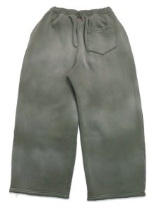 画像2: 【送料無料】MOOJI MOOJI SWEAT 04 PANTS AGED OLIVE GREEN (2)