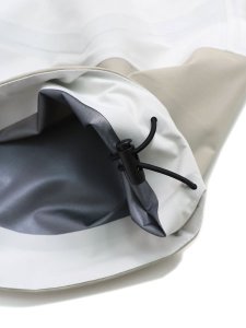 画像8: 【送料無料】MARMOT GTX FREY JACKET WHITE/GREIGE (8)