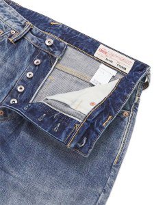 画像4: 【送料無料】EVISU MULTI-POCKET PATCHED DAICOCK SELVEDGE JEANS MID TONE INDIGO (4)
