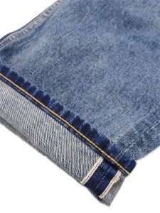 画像6: 【送料無料】EVISU MULTI-POCKET PATCHED DAICOCK SELVEDGE JEANS MID TONE INDIGO (6)