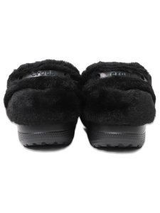 画像6: crocs CLASSIC UNFURGETTABLE FAUX SUEDE CLOG BLACK (6)