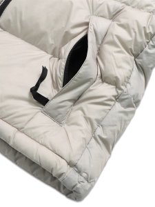 画像4: 【送料無料】THE NORTH FACE WMNS SHORT NUPTSE JACKET (4)