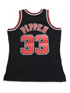 画像2: 【送料無料】MITCHELL & NESS SWINGMAN JERSEY BULLS 97-98 #33 S.PIPPEN (2)